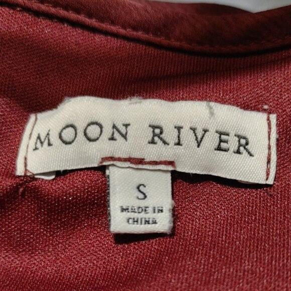 Moon River Flutter Sleeve Lace Floral Fit & Flare Dress V-Neck Burgundy Womens S - Picture 7 of 10